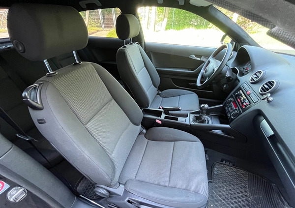 Audi A3 cena 9500 przebieg: 212000, rok produkcji 2003 z Bieruń małe 211